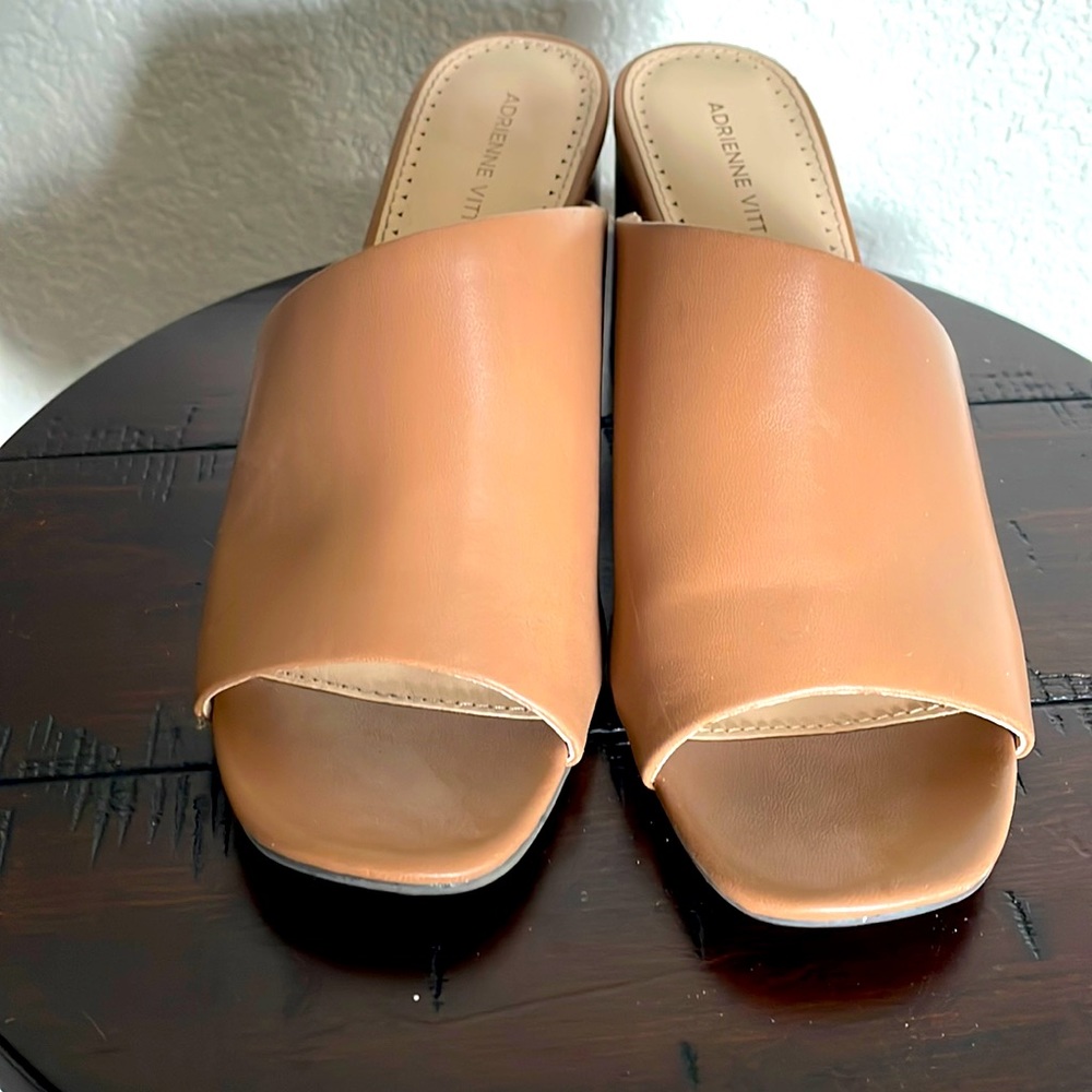 Adrienne Vittadini women’s Heels Size 9